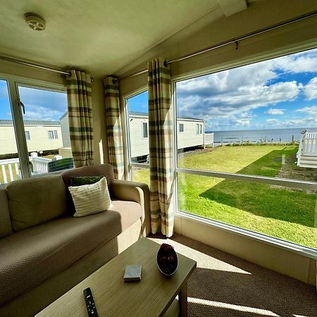 New Sea View Platinum Caravan With Huge Decking 뉴캐슬어폰타인 외부 사진