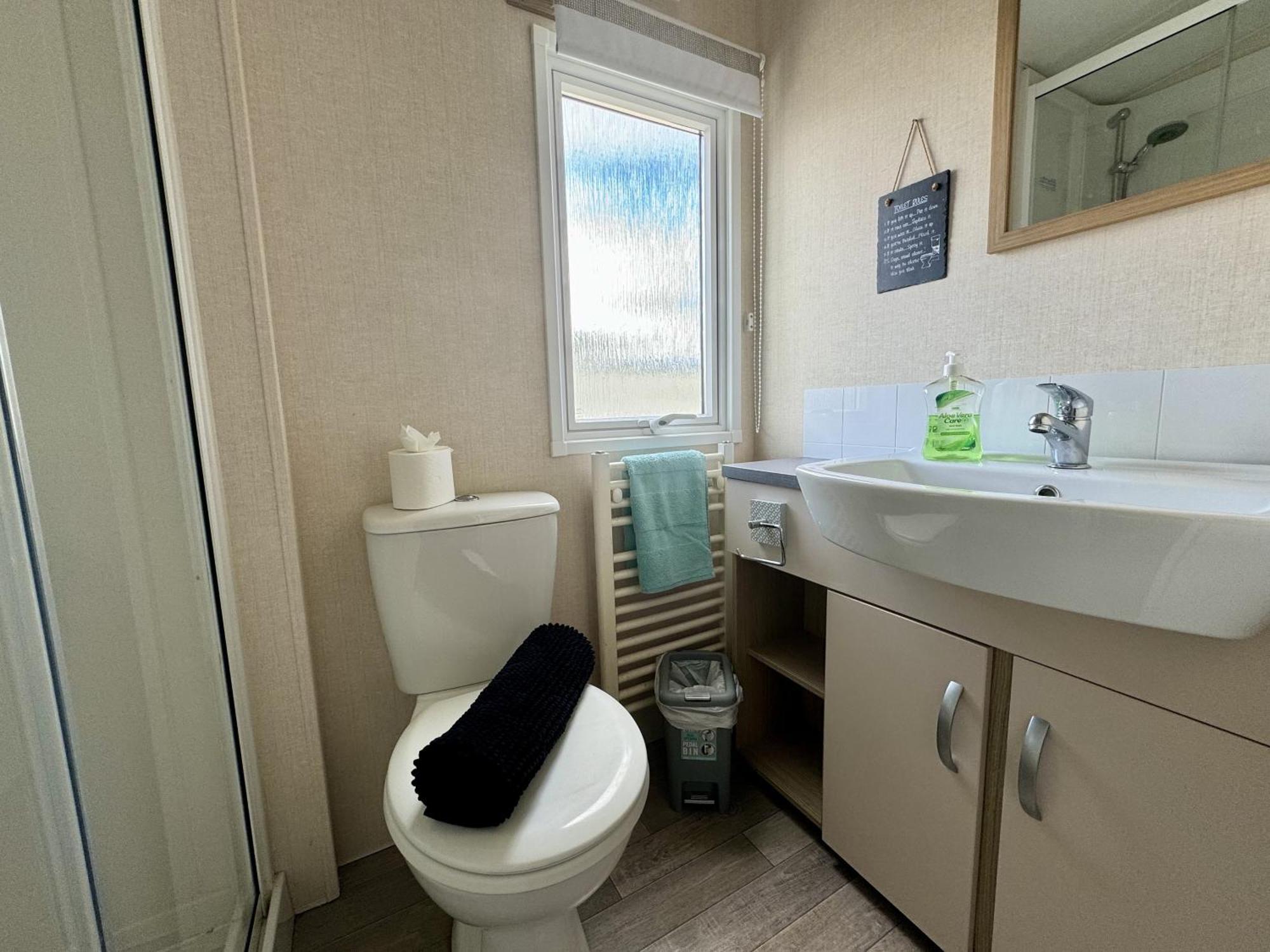 New Sea View Platinum Caravan With Huge Decking 뉴캐슬어폰타인 외부 사진
