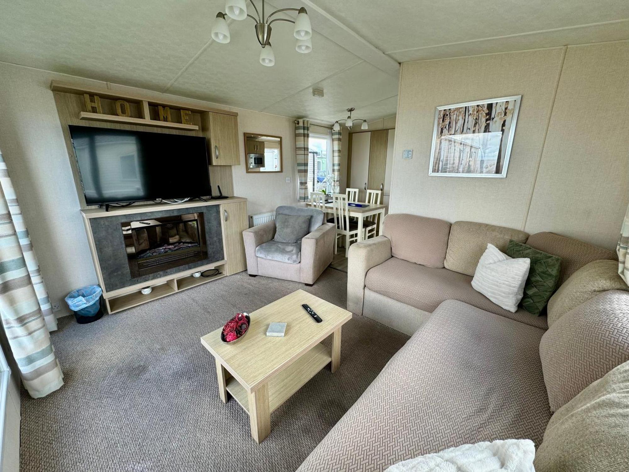 New Sea View Platinum Caravan With Huge Decking 뉴캐슬어폰타인 외부 사진