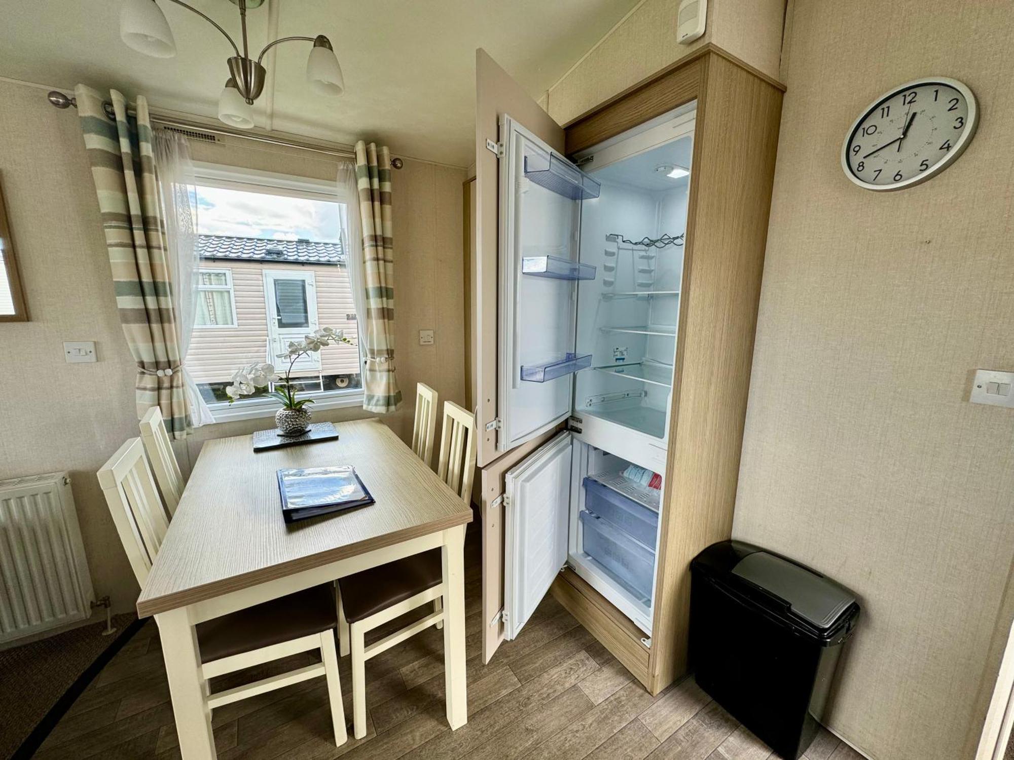New Sea View Platinum Caravan With Huge Decking 뉴캐슬어폰타인 외부 사진
